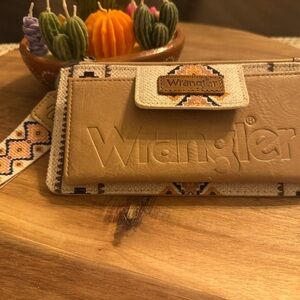Wrangler Beige Women's Wallet with Patterned Trim